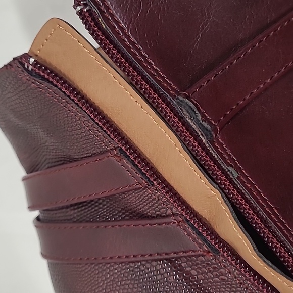 Cloud Walkers Women's Ankle Boot - Picture 11 of 12